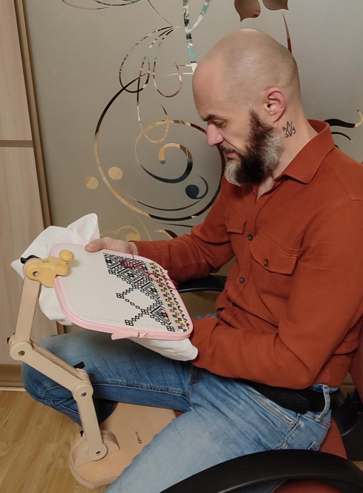 “When I embroider, I think about peace, beauty, and a victory I hope will come sooner, so I stitch those thoughts into the shirt.” The story of Roman Didera